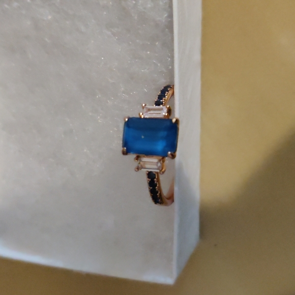 Size 8 Bomb part ring Escape with me - Picture 3 of 4